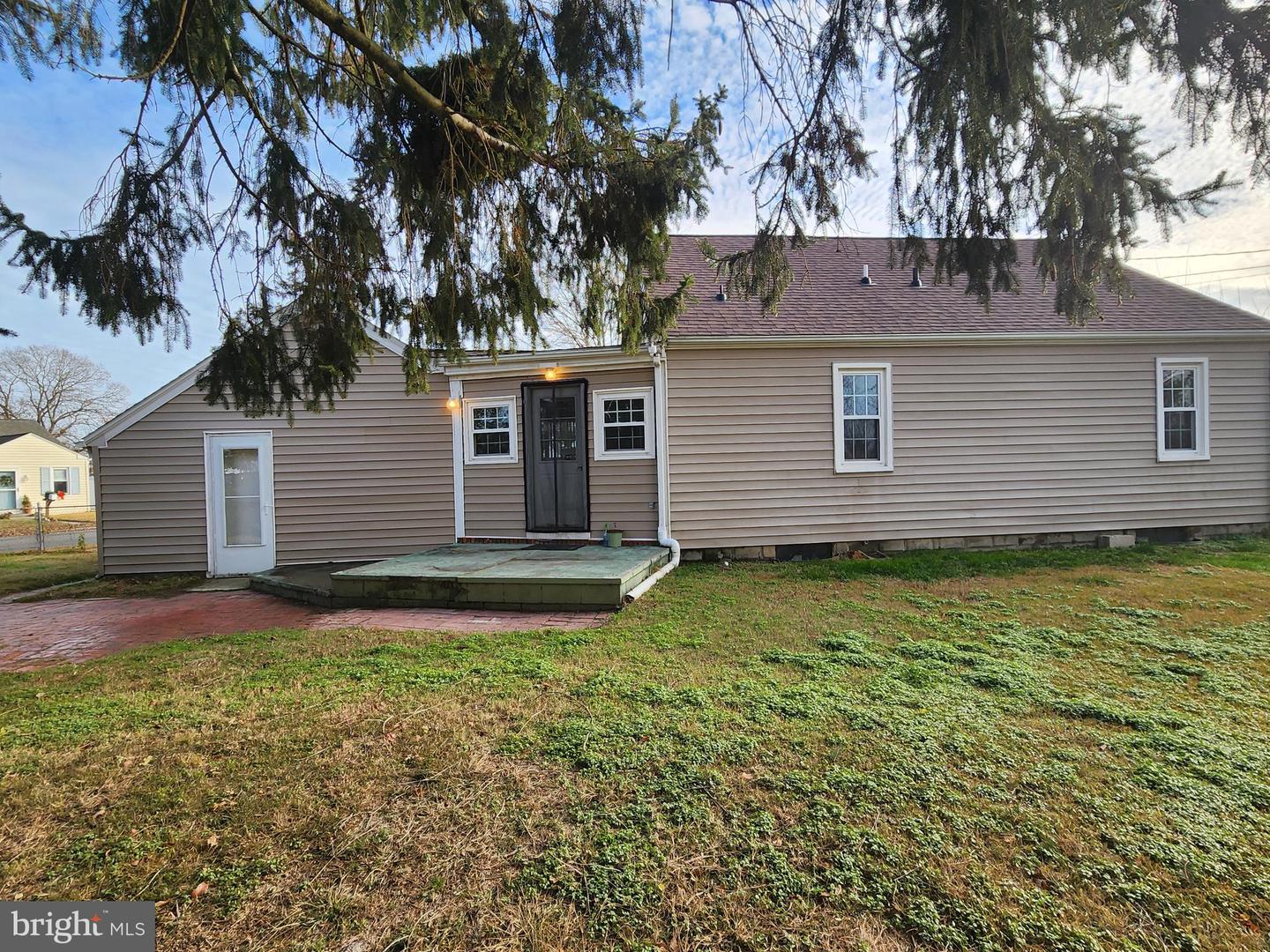 512 State St Property Photo 27