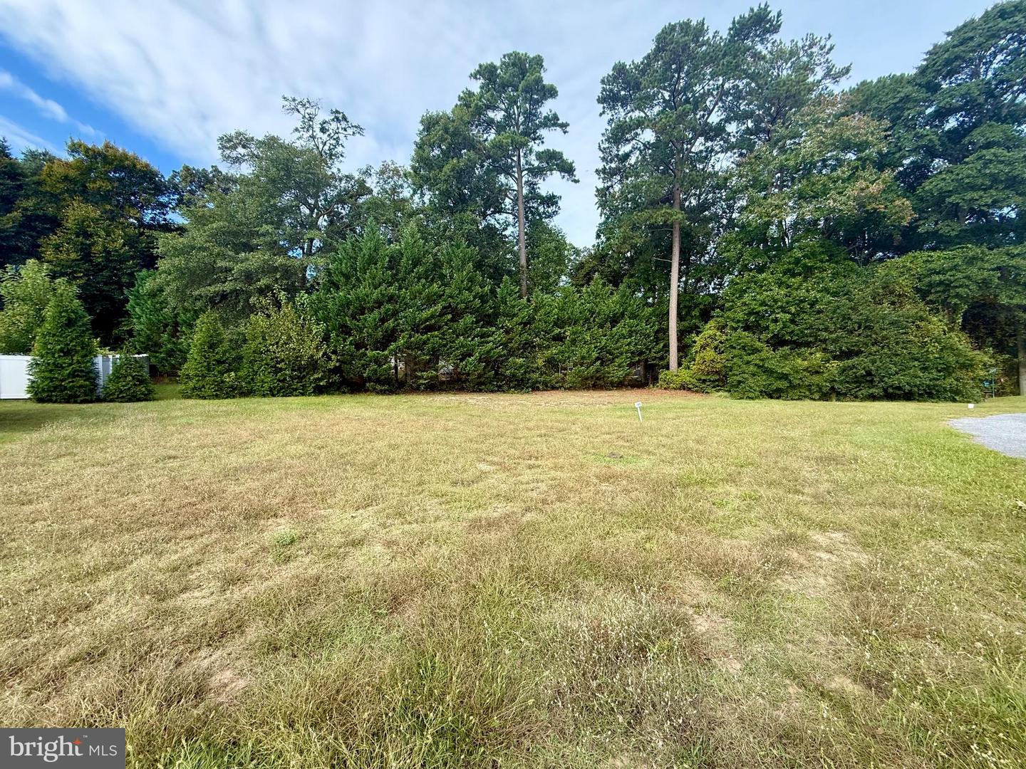 403 Summit Dr Property Photo 2