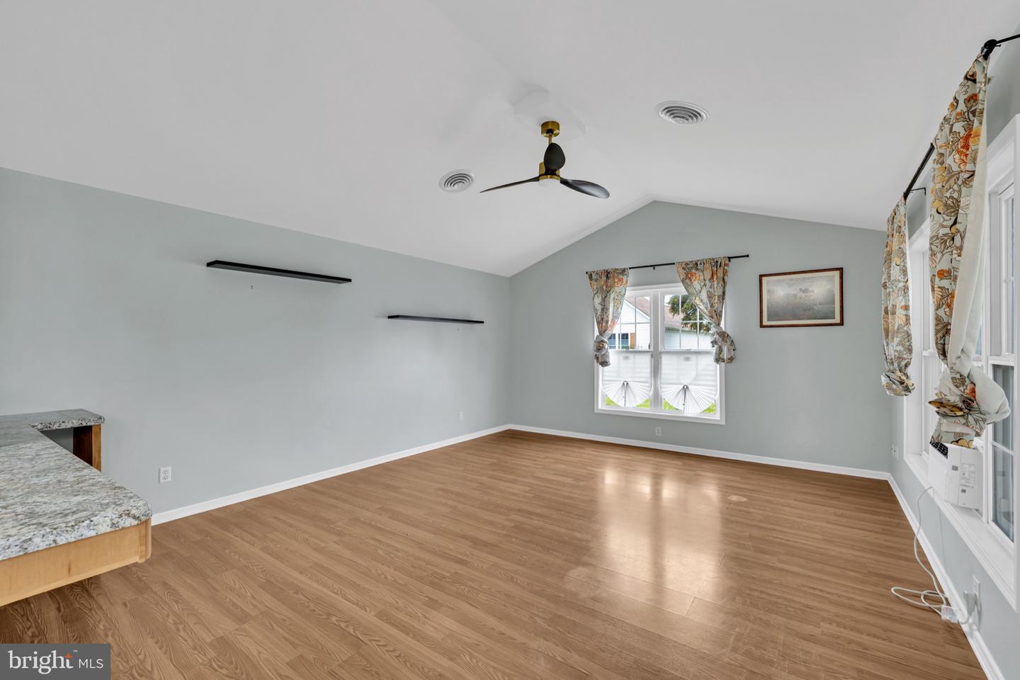 144 Hudson Aly Property Photo 15