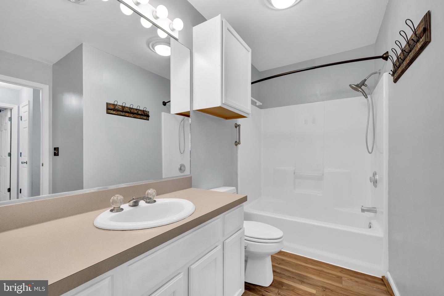 144 Hudson Aly Property Photo 24