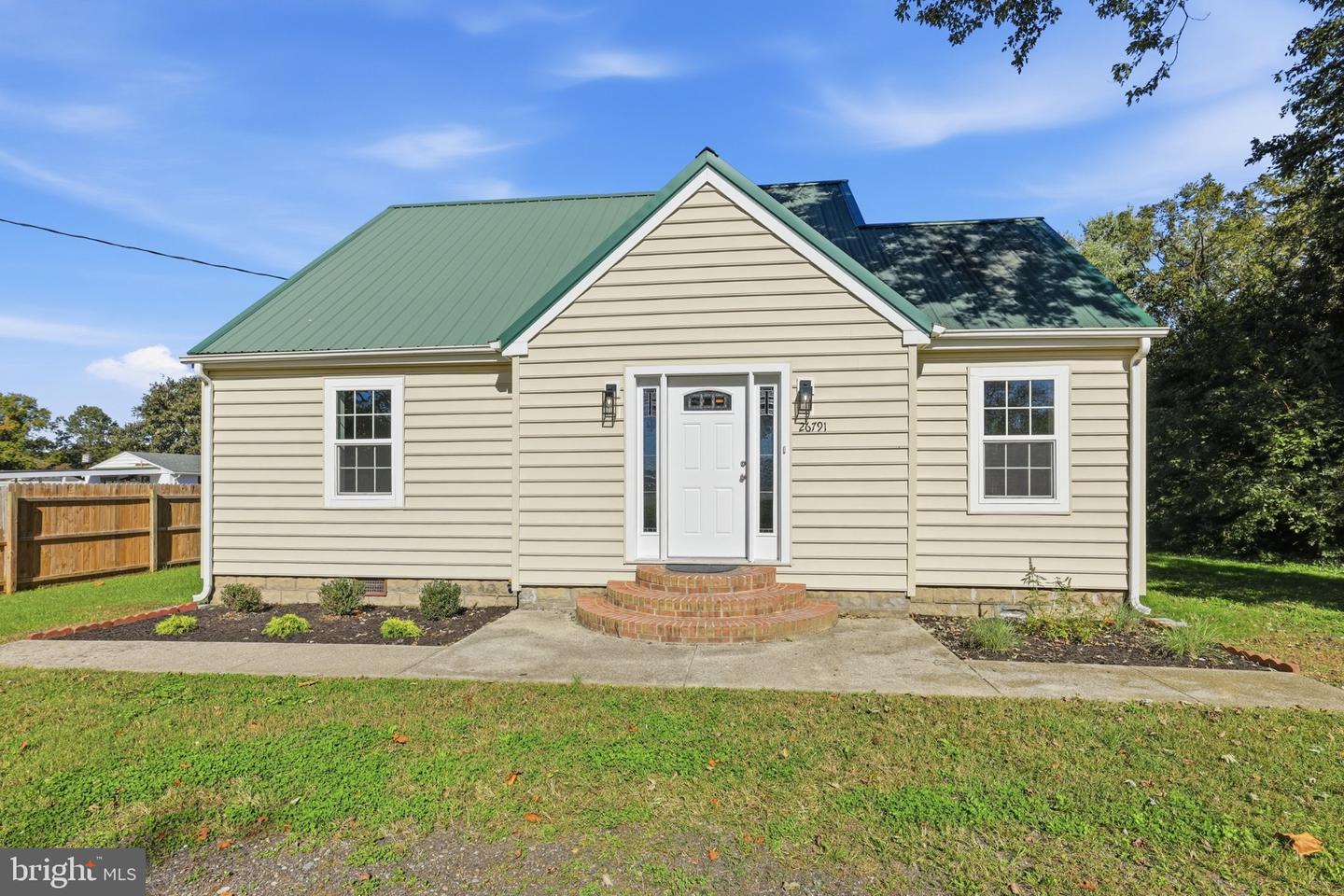 26791 Seaford Rd Property Photo 1