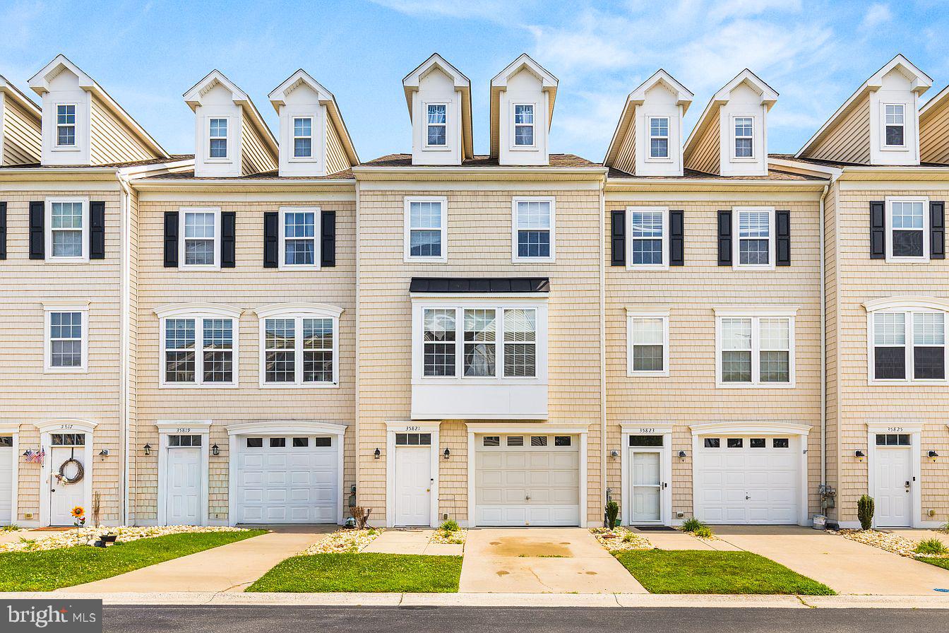35821 S GLOUCESTER CIR #B3-3 Property Photo 1