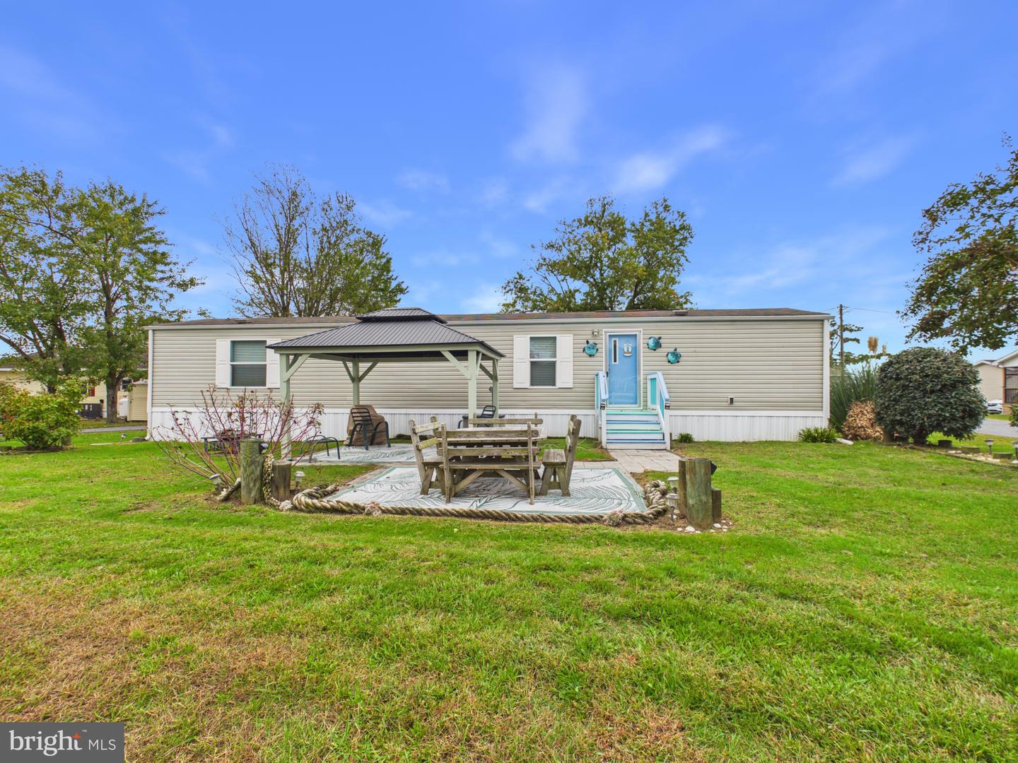 27439 SEA WHIP LN Property Photo 1