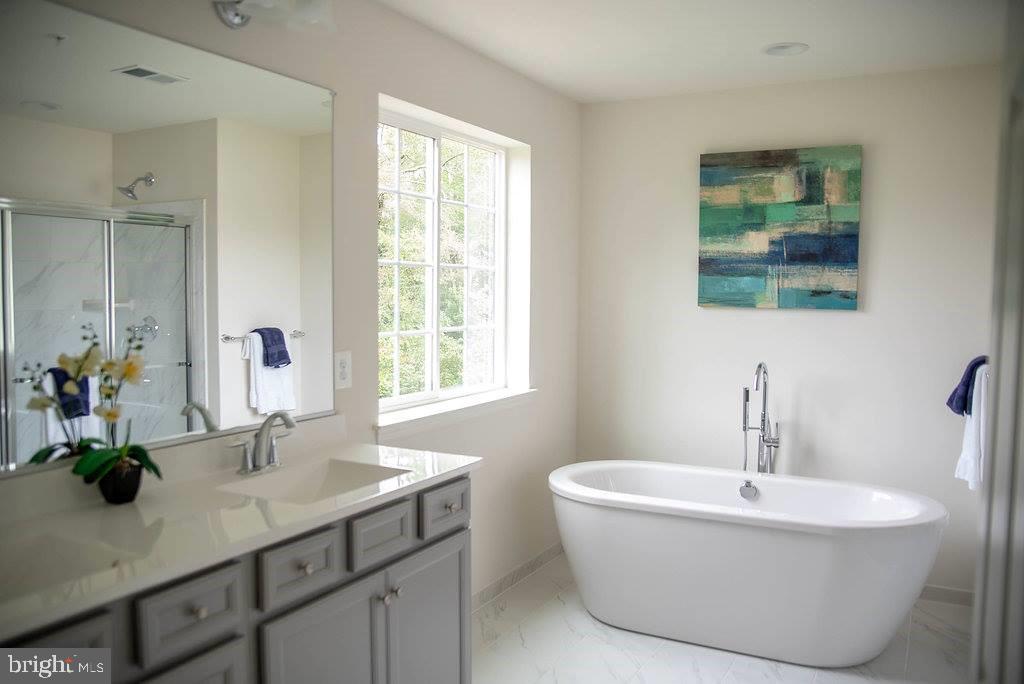 6811 Morning Glory Trl Property Photo 30
