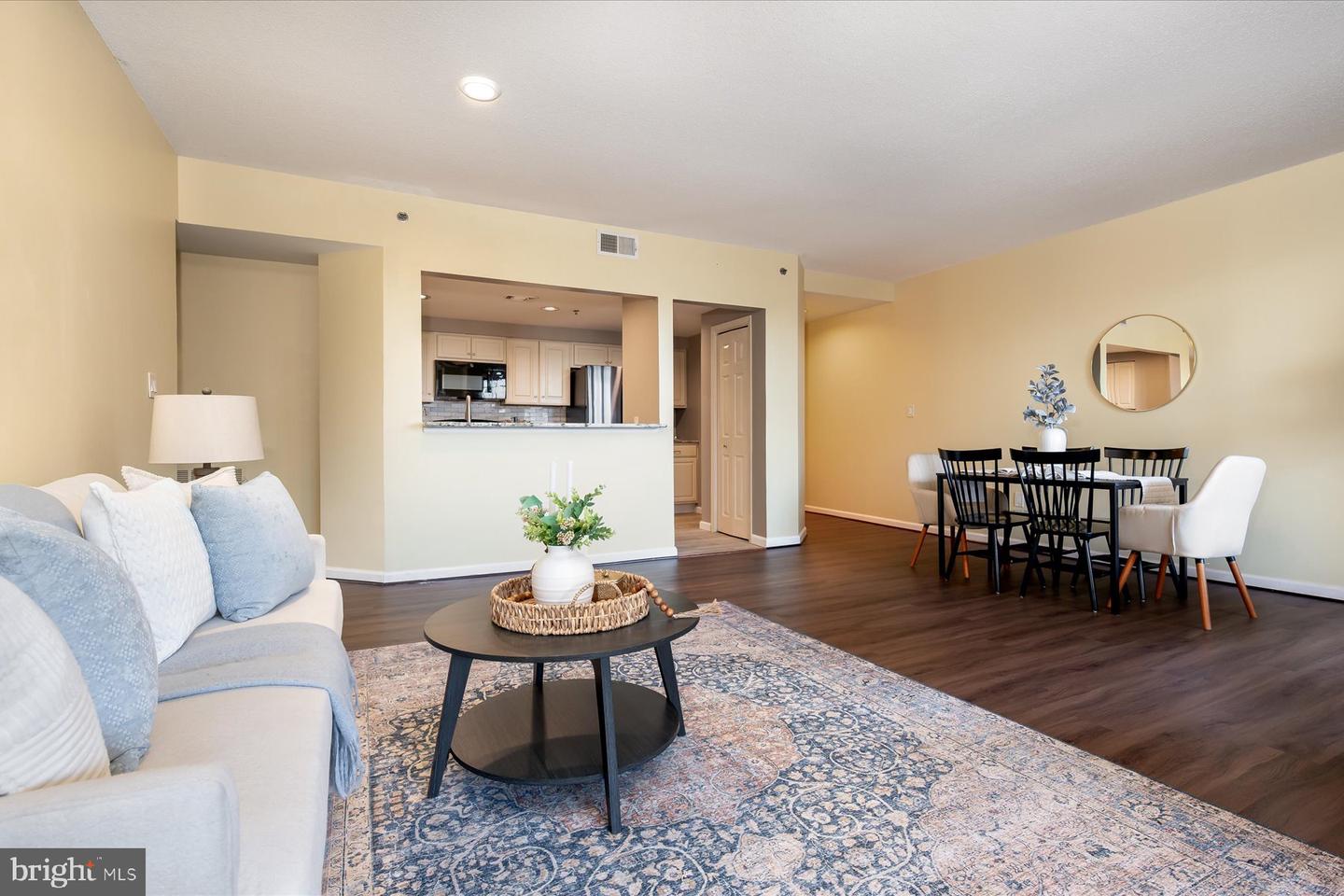 930 Astern Way #405 Property Photo 5