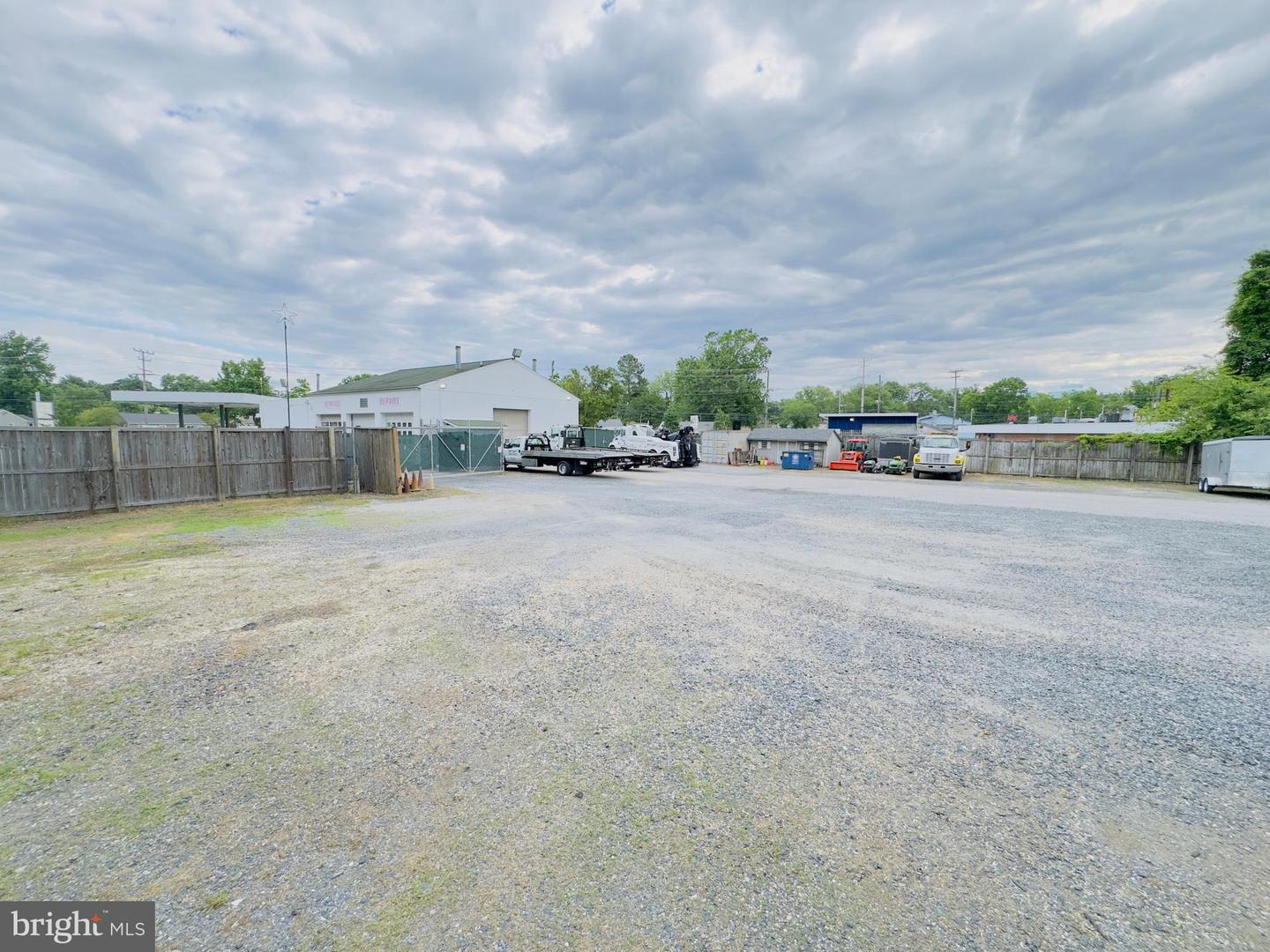 1321 Forest Dr Property Photo 35