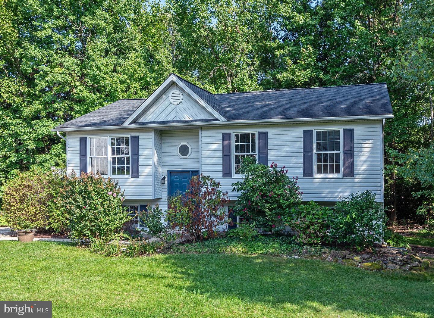 7523 Harmans Rd Property Photo 1