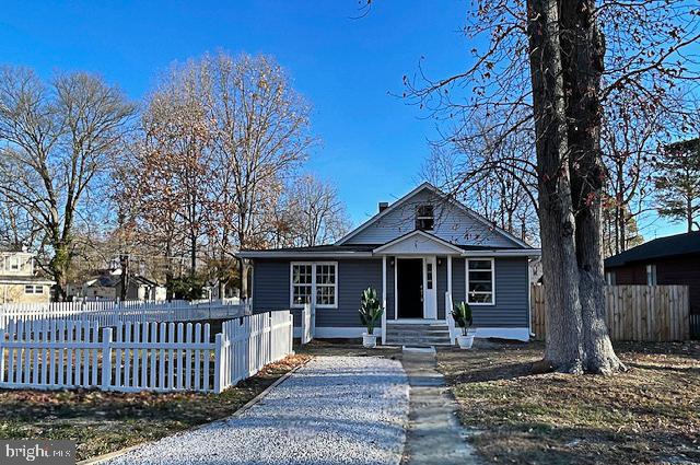 5601 Essex St Property Photo 3