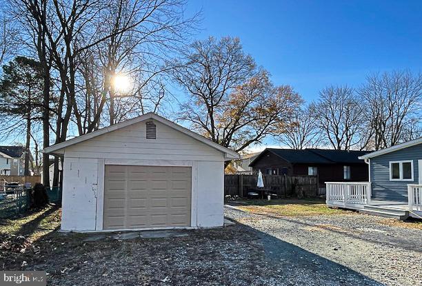 5601 Essex St Property Photo 34