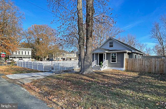 5601 Essex St Property Photo 35