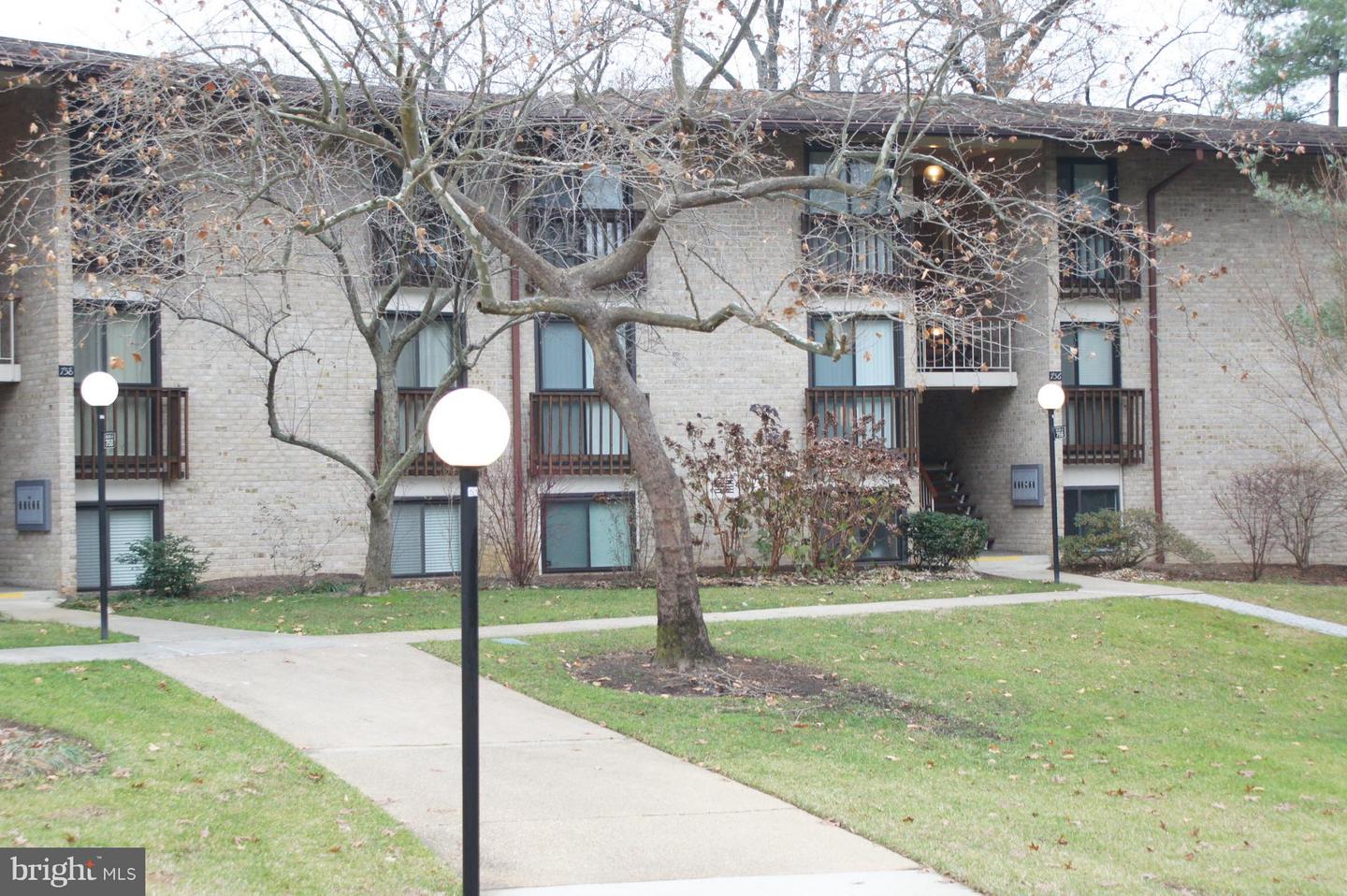 756 Fairview Ave #b Property Photo 5