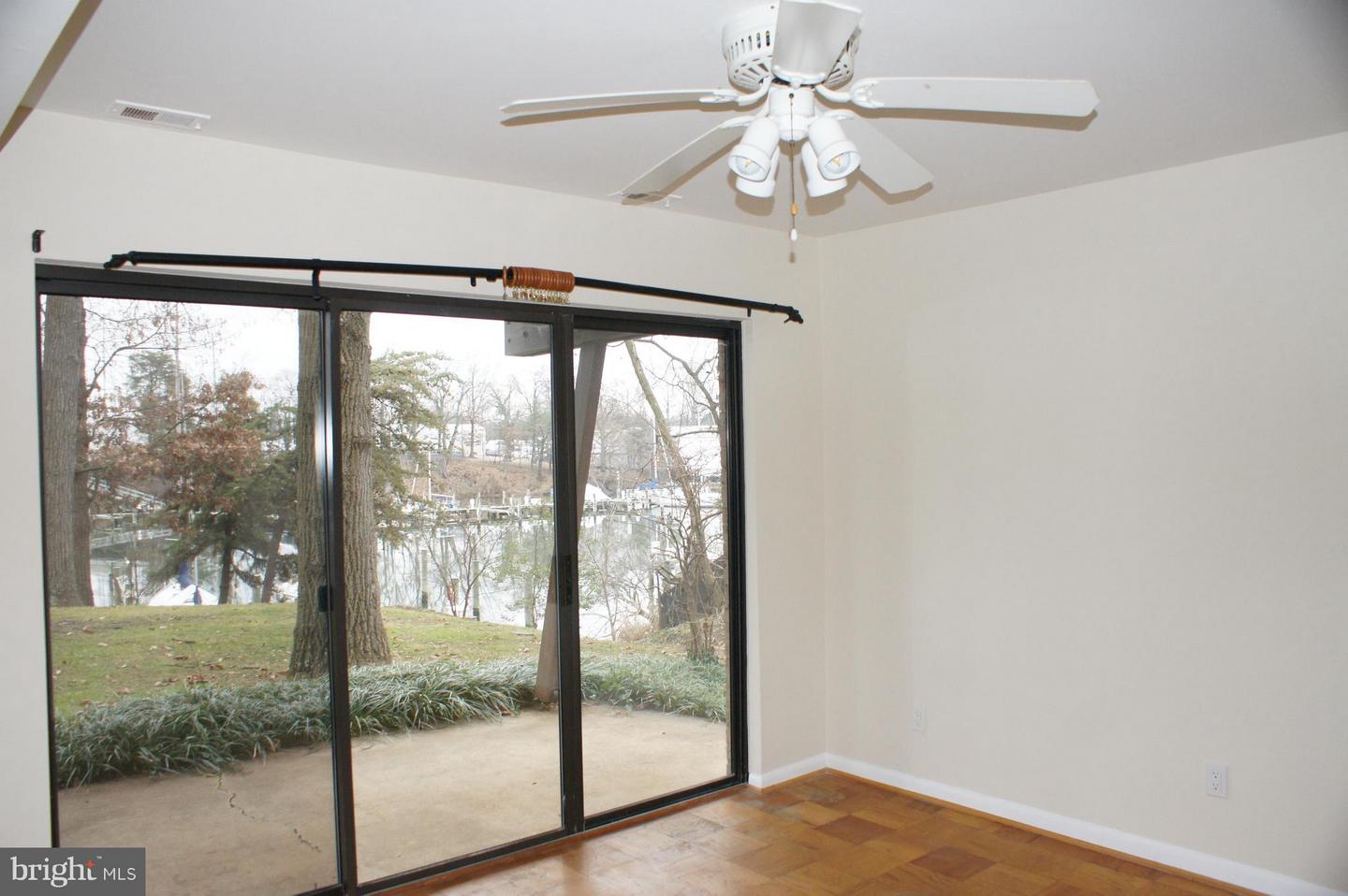 756 Fairview Ave #b Property Photo 13
