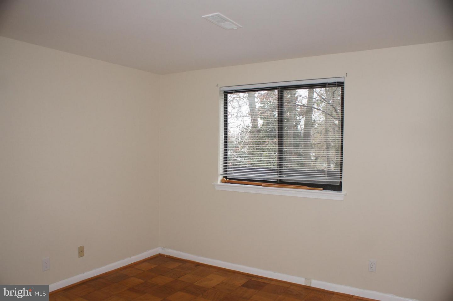 756 Fairview Ave #b Property Photo 14
