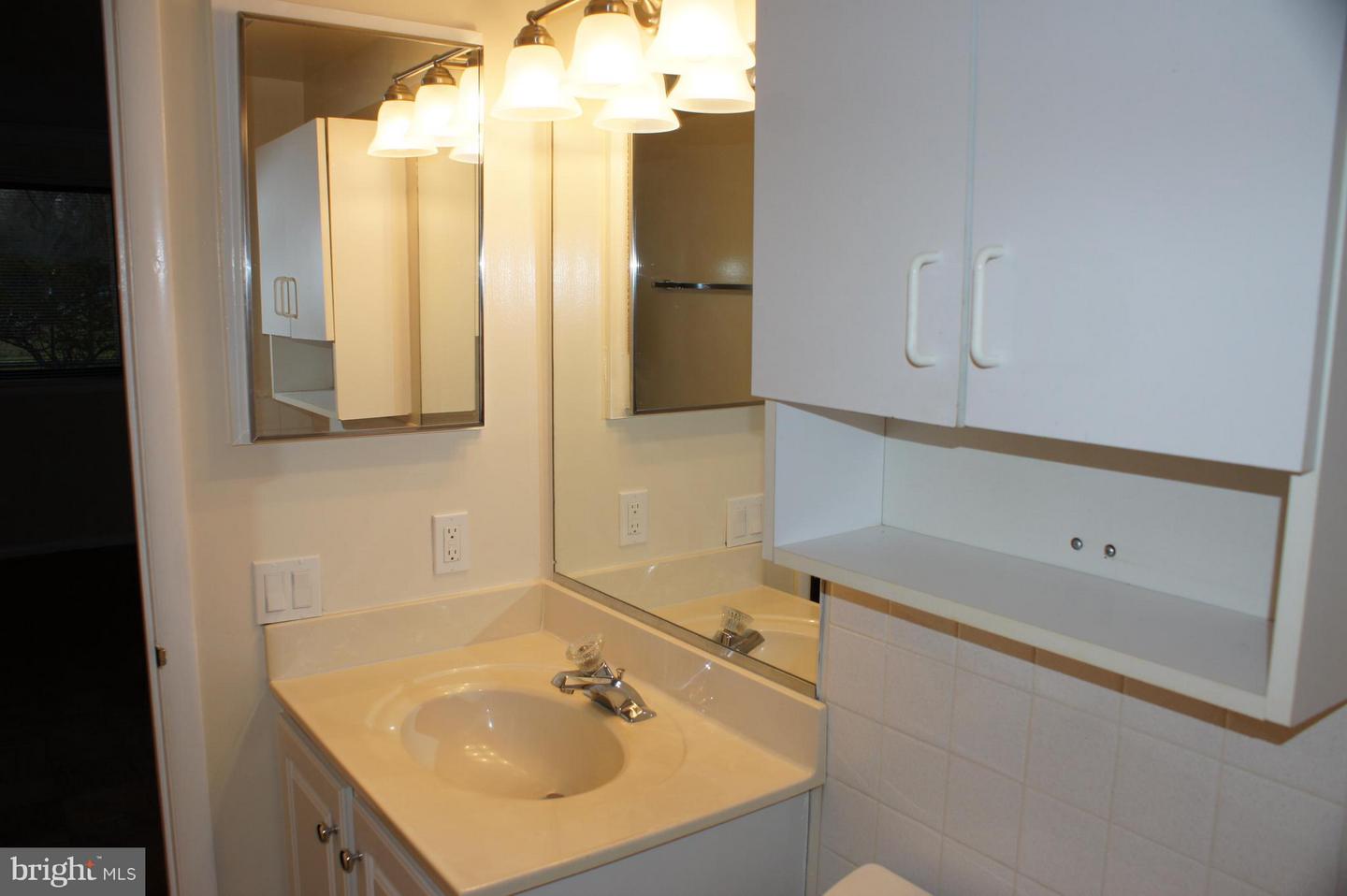 756 Fairview Ave #b Property Photo 19