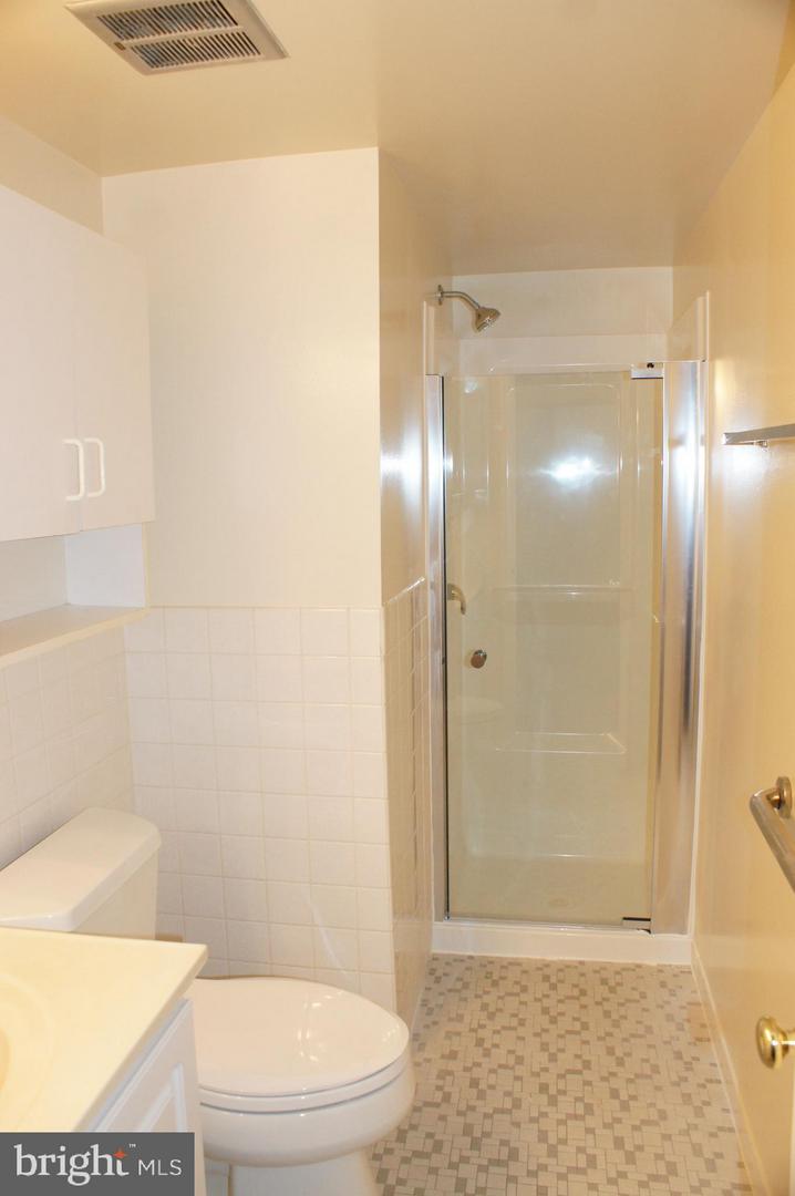 756 Fairview Ave #b Property Photo 20