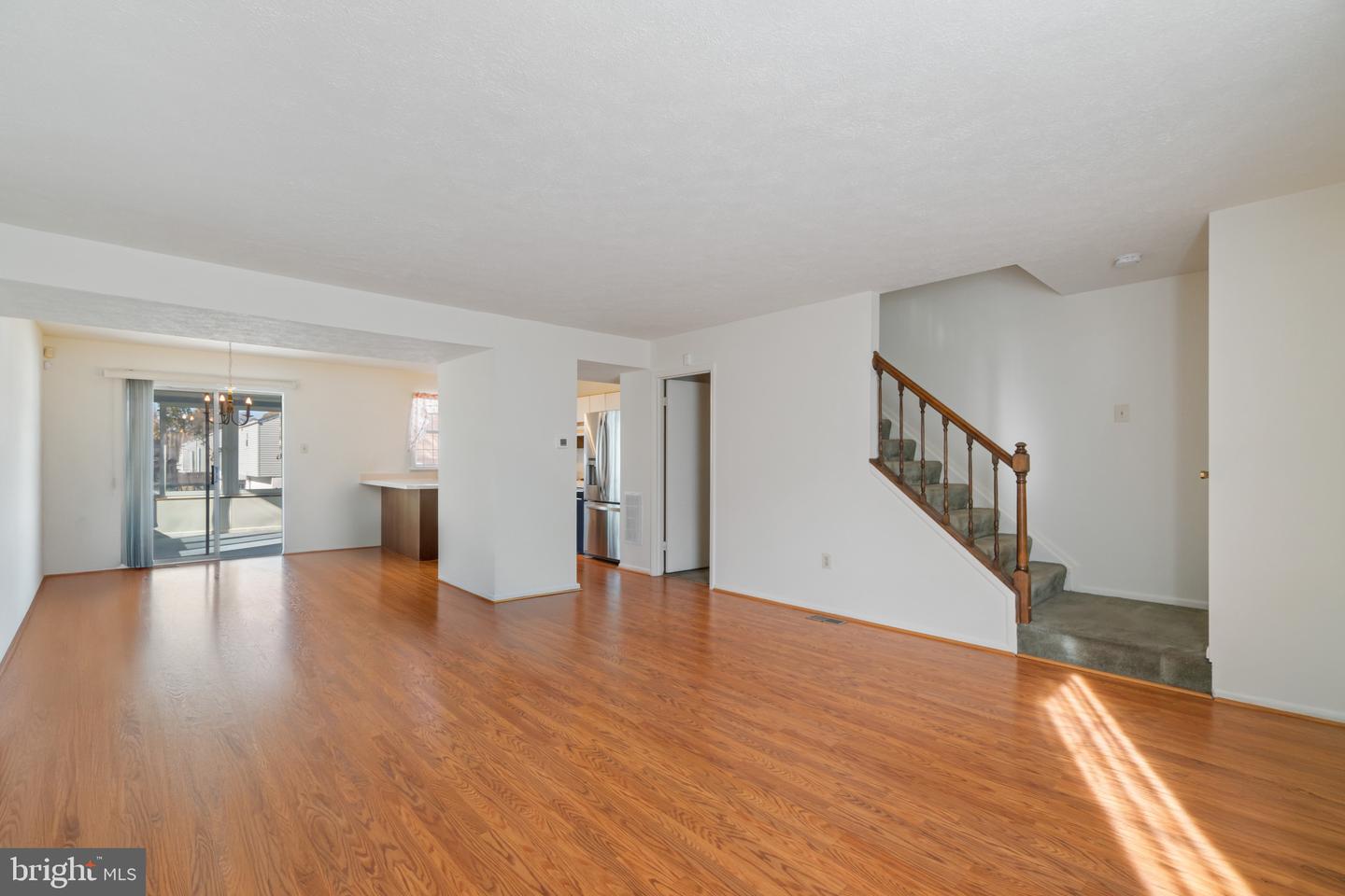 8078 Outing Ave Property Photo 8