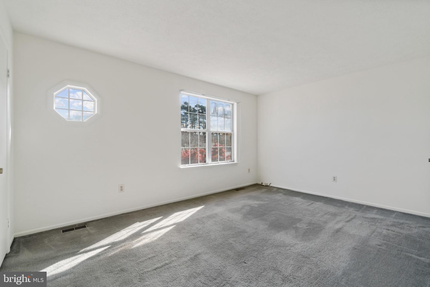 8078 Outing Ave Property Photo 15
