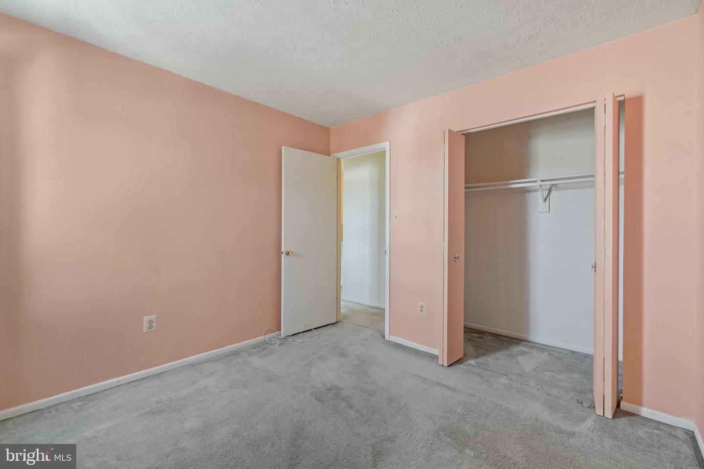 8078 Outing Ave Property Photo 17
