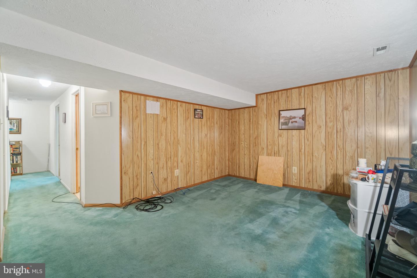 8078 Outing Ave Property Photo 25