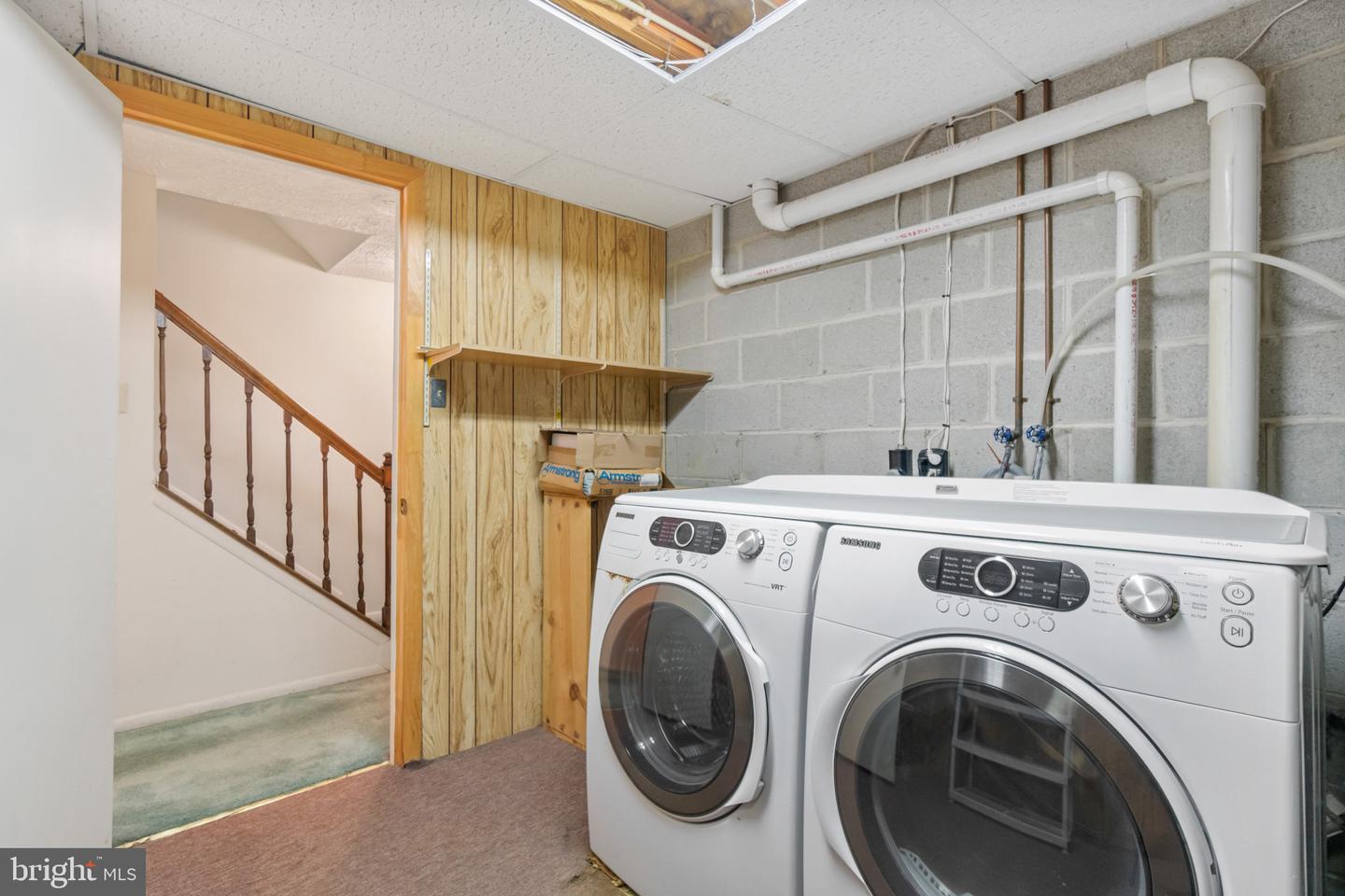 8078 Outing Ave Property Photo 27