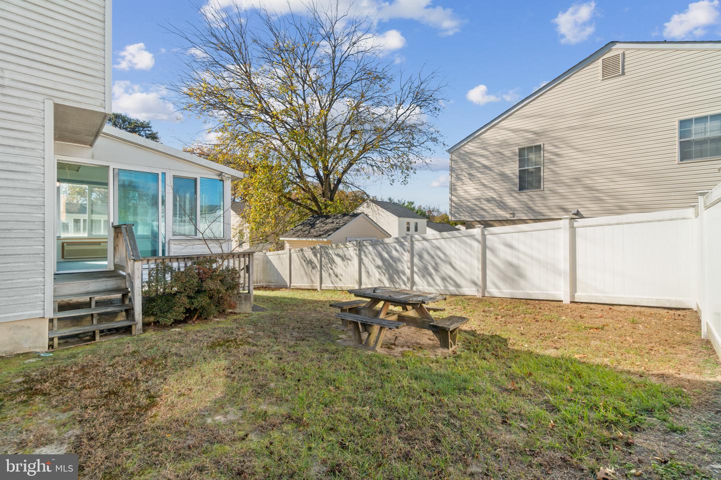8078 Outing Ave Property Photo 31