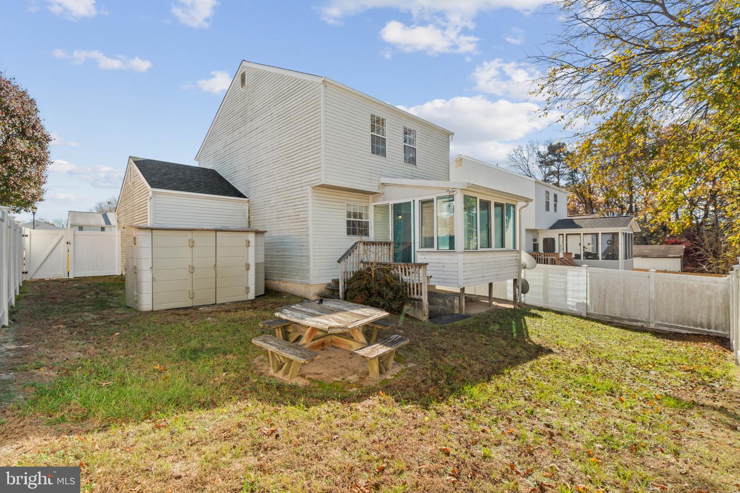 8078 Outing Ave Property Photo 32