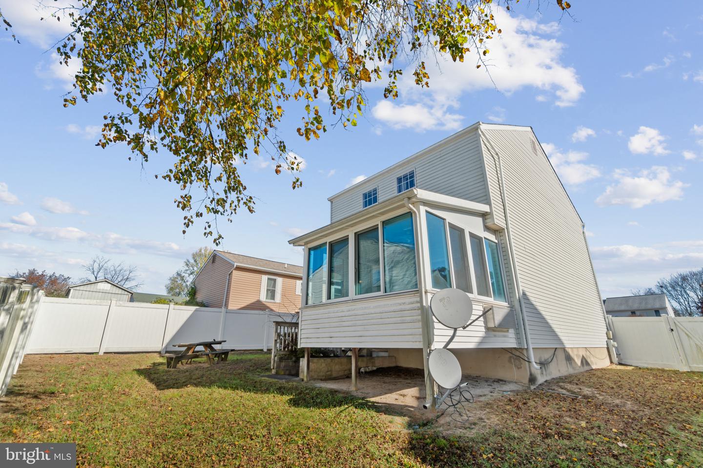 8078 Outing Ave Property Photo 33