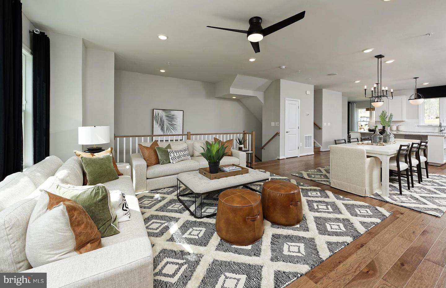237 Mainstream Dr Property Photo 10
