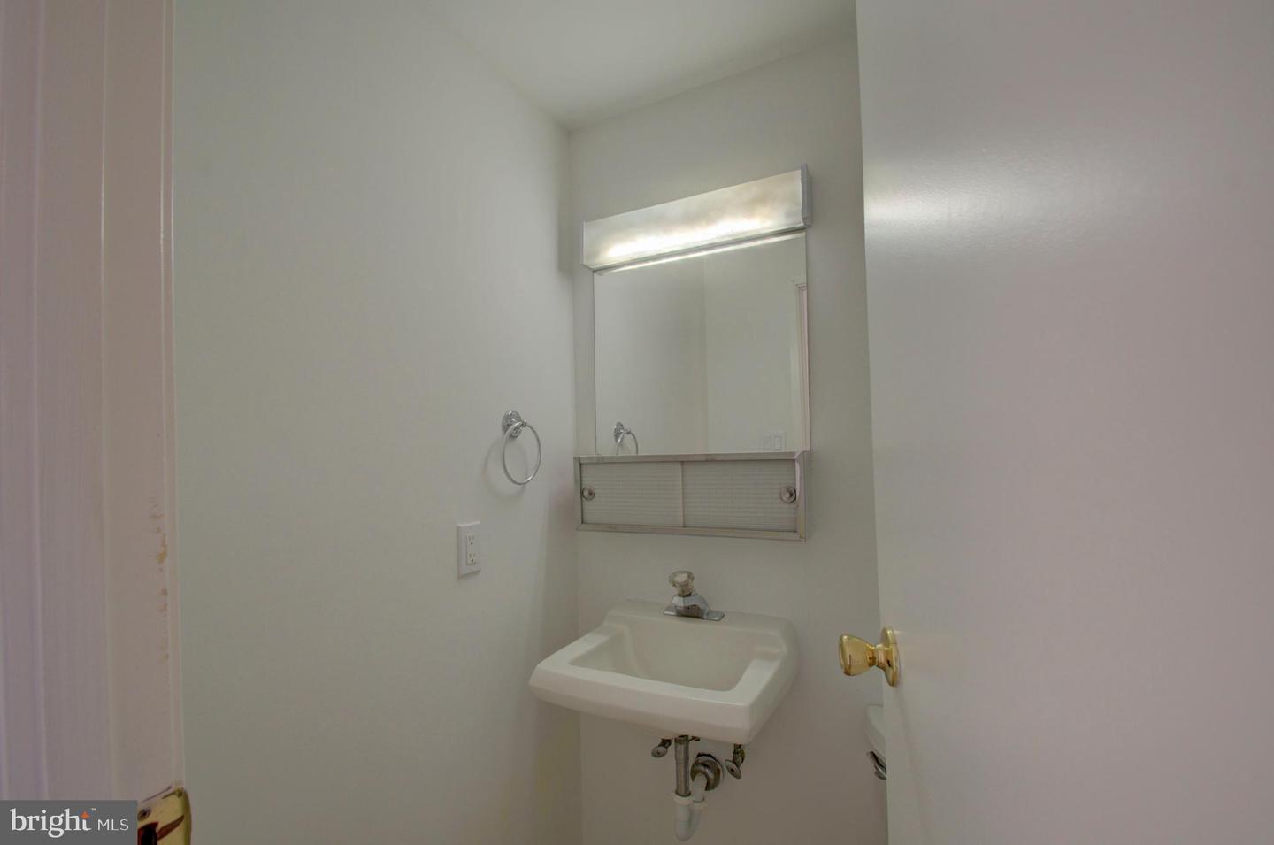 818 Macsherry Dr Property Photo 6