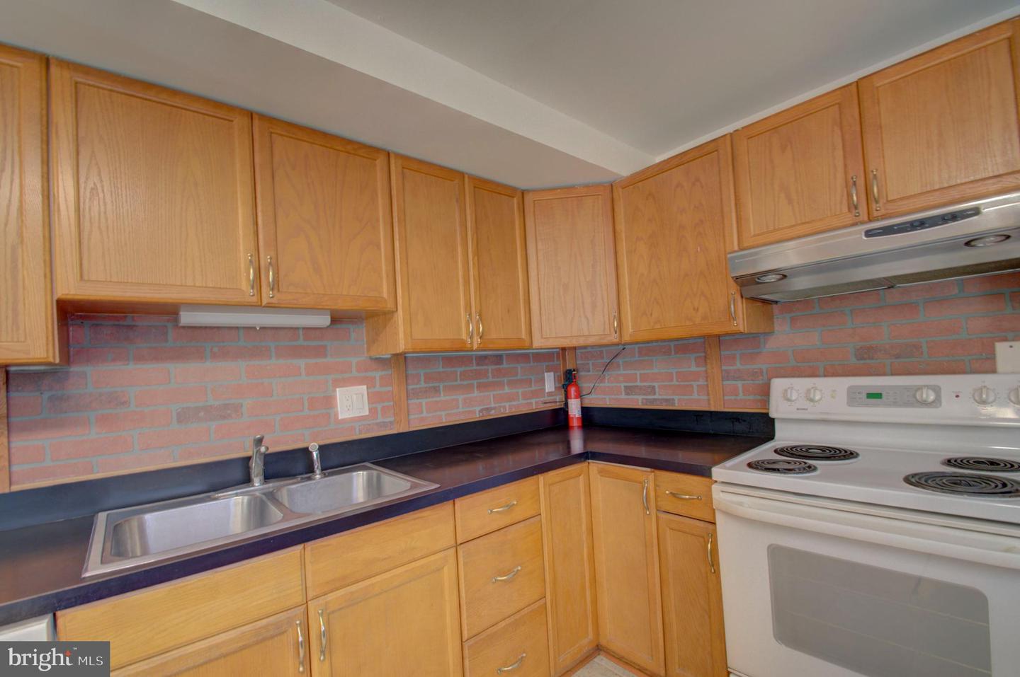 818 Macsherry Dr Property Photo 27