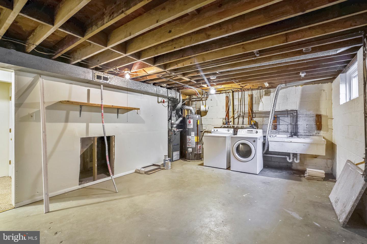 1727 Fernham Ct Property Photo 20