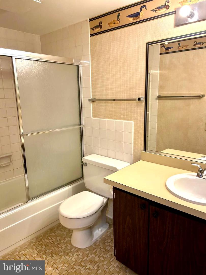 763-c Fairview Ave #763 C Property Photo 14