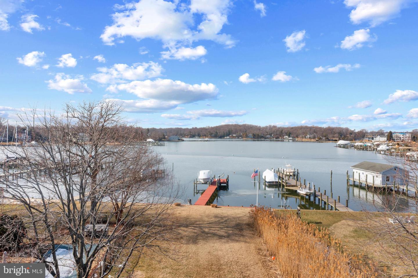 68 E Lake Dr Property Photo