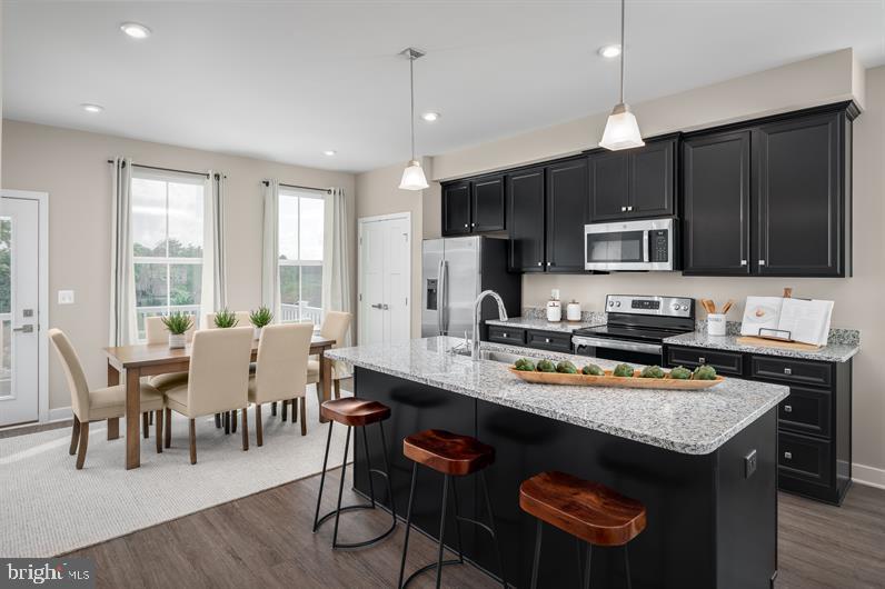 Tanbridge Ln #aria Property Photo 3