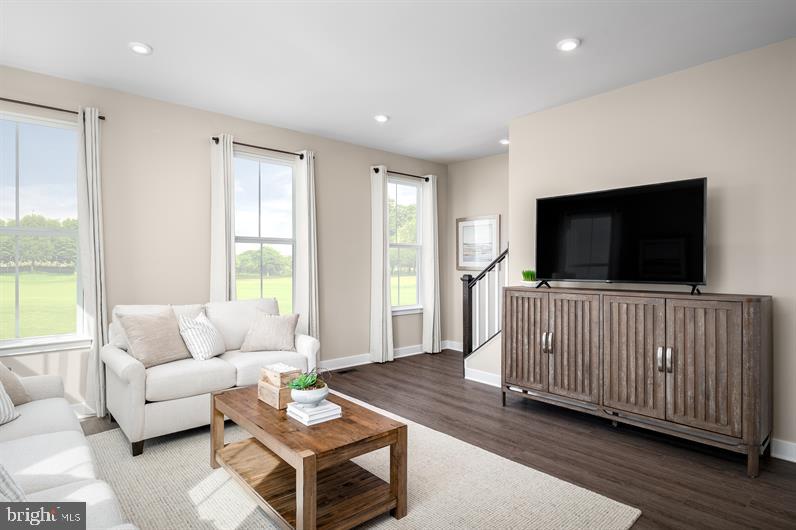 Tanbridge Ln #aria Property Photo 9