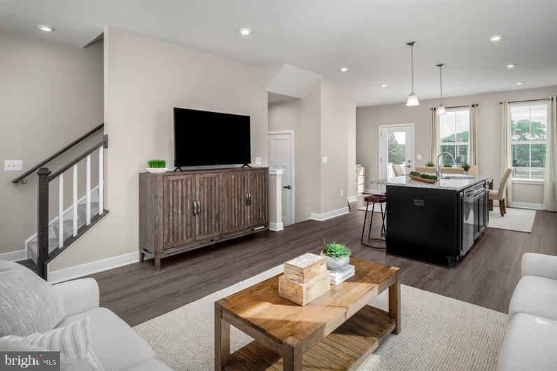 Tanbridge Ln #aria Property Photo 10