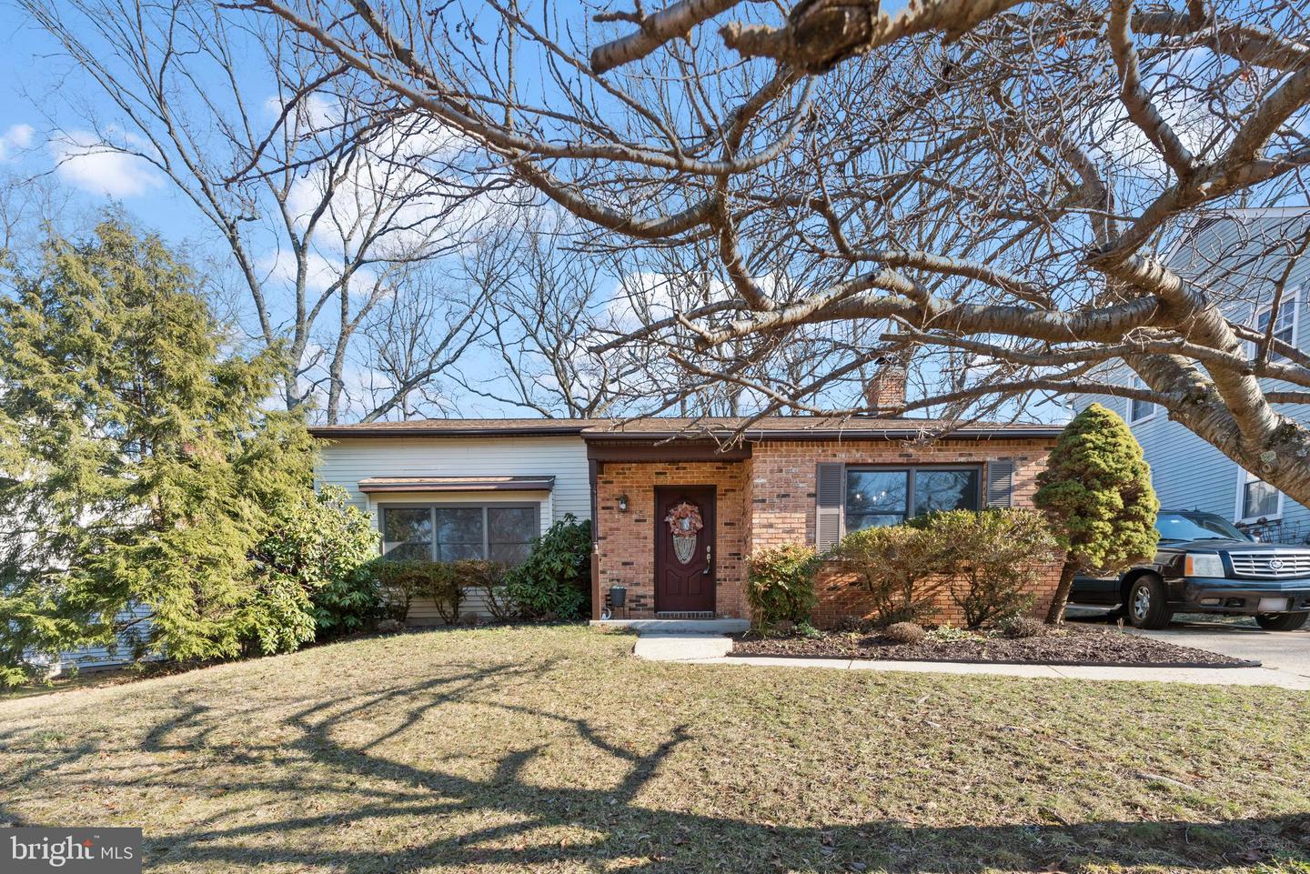 469 Retford Dr Property Photo