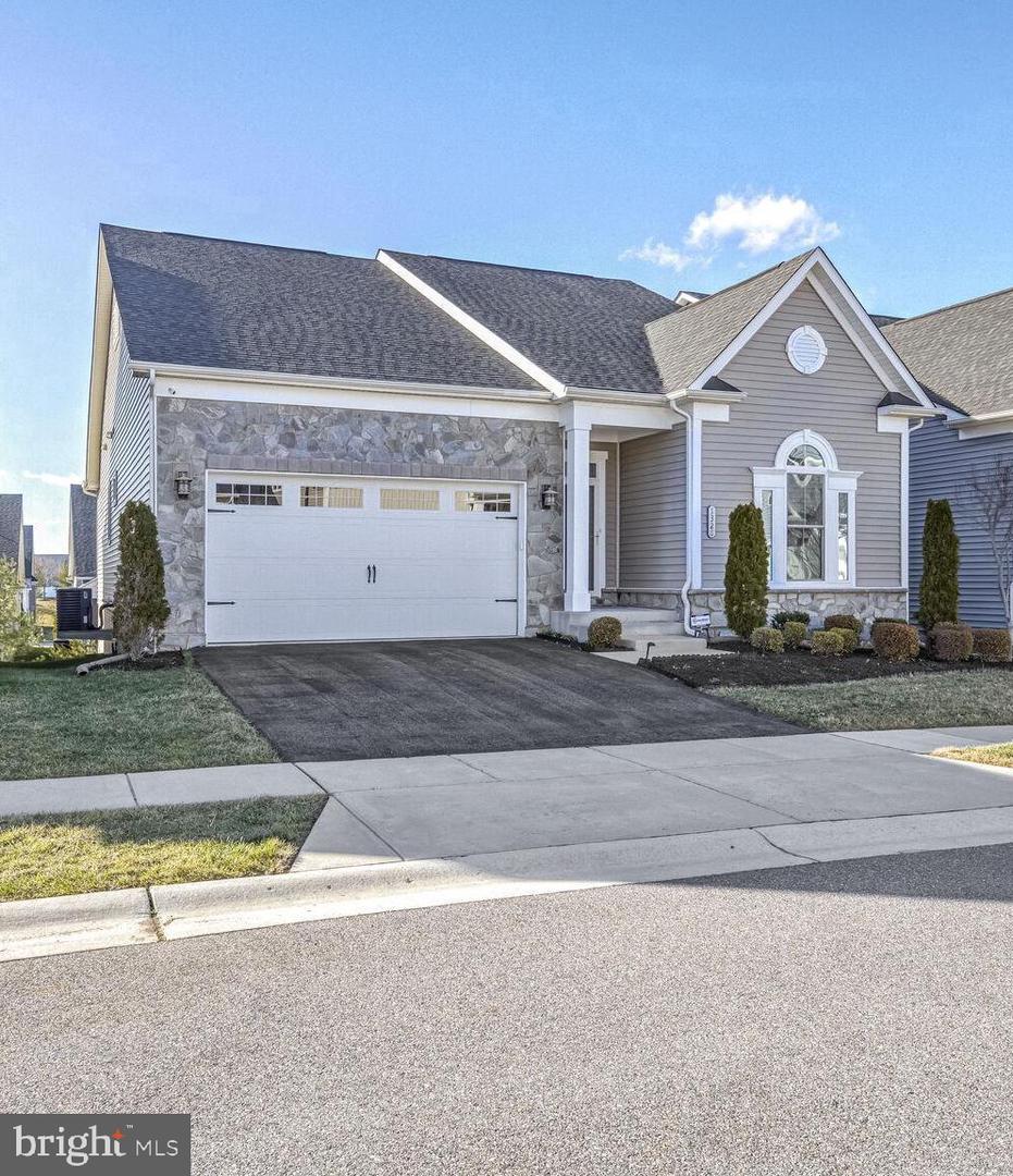 1328 Chicory Way Property Photo