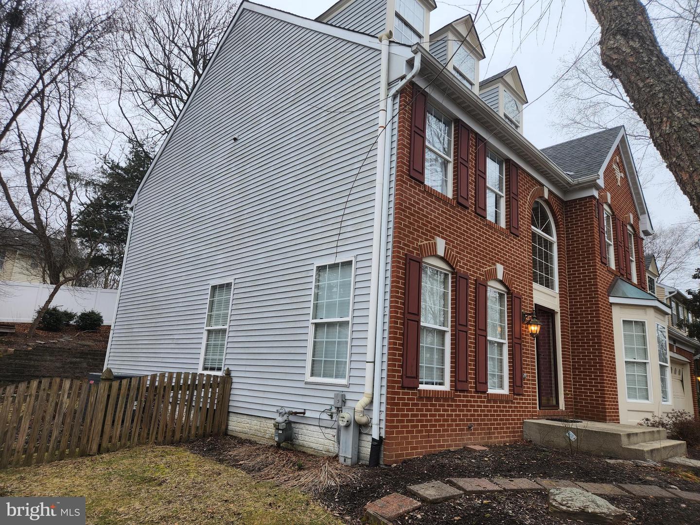 1521 Fenway Rd Property Photo 1