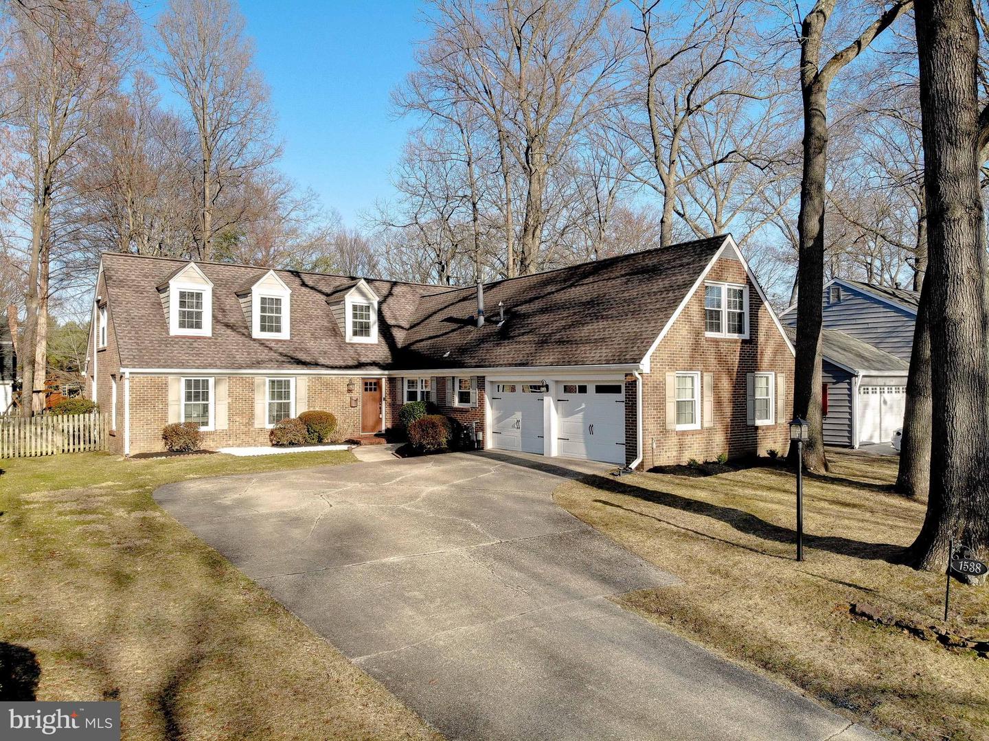 1538 Crofton Pkwy Property Photo