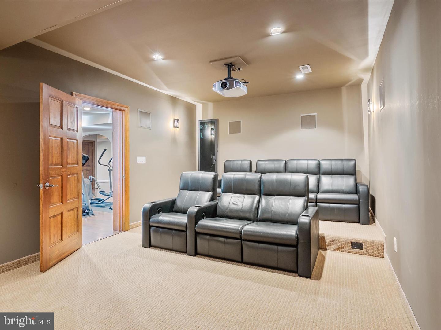 4083 Waterview Dr Property Photo 44