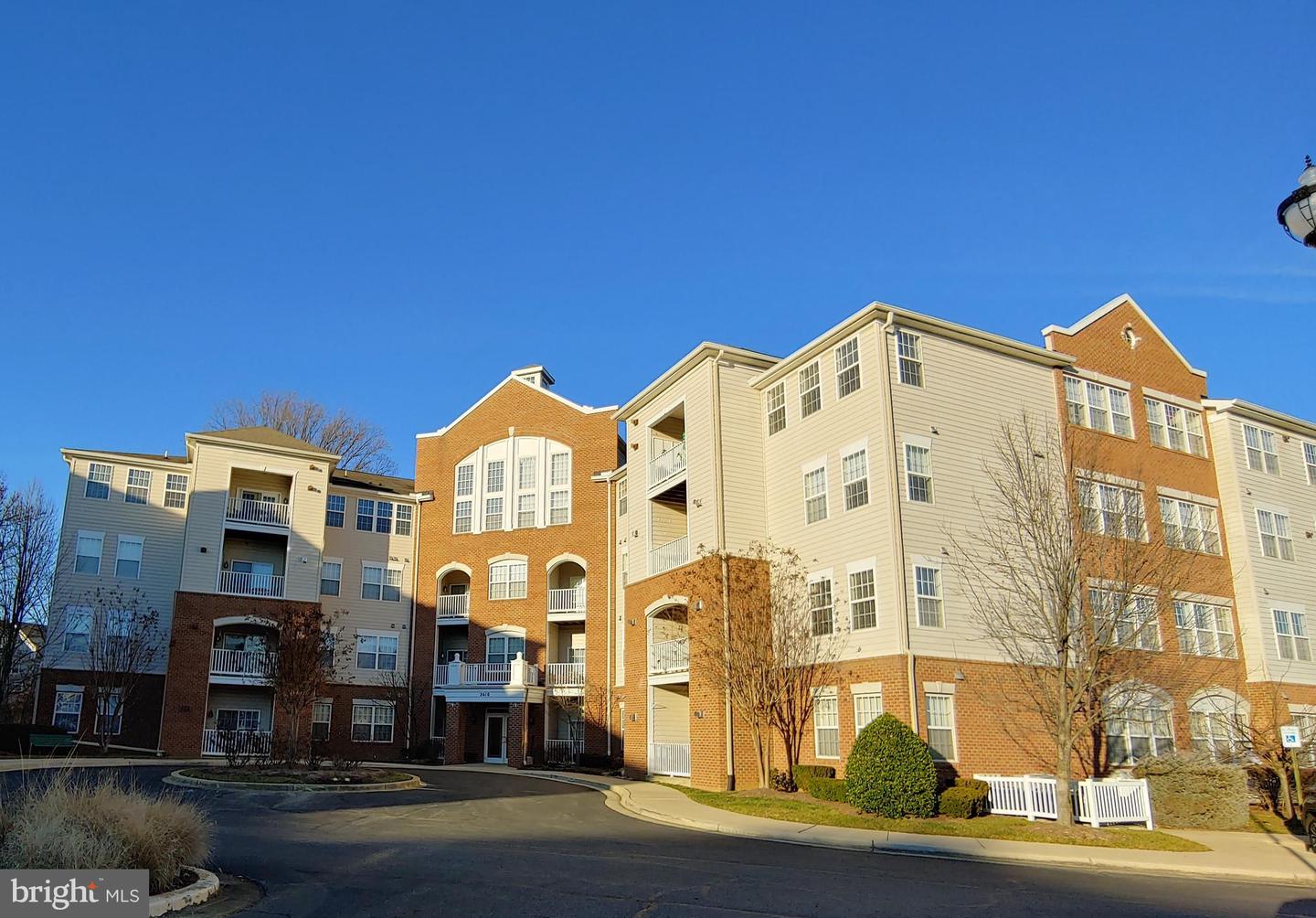 2610 Chapel Lake Dr #211 Property Photo