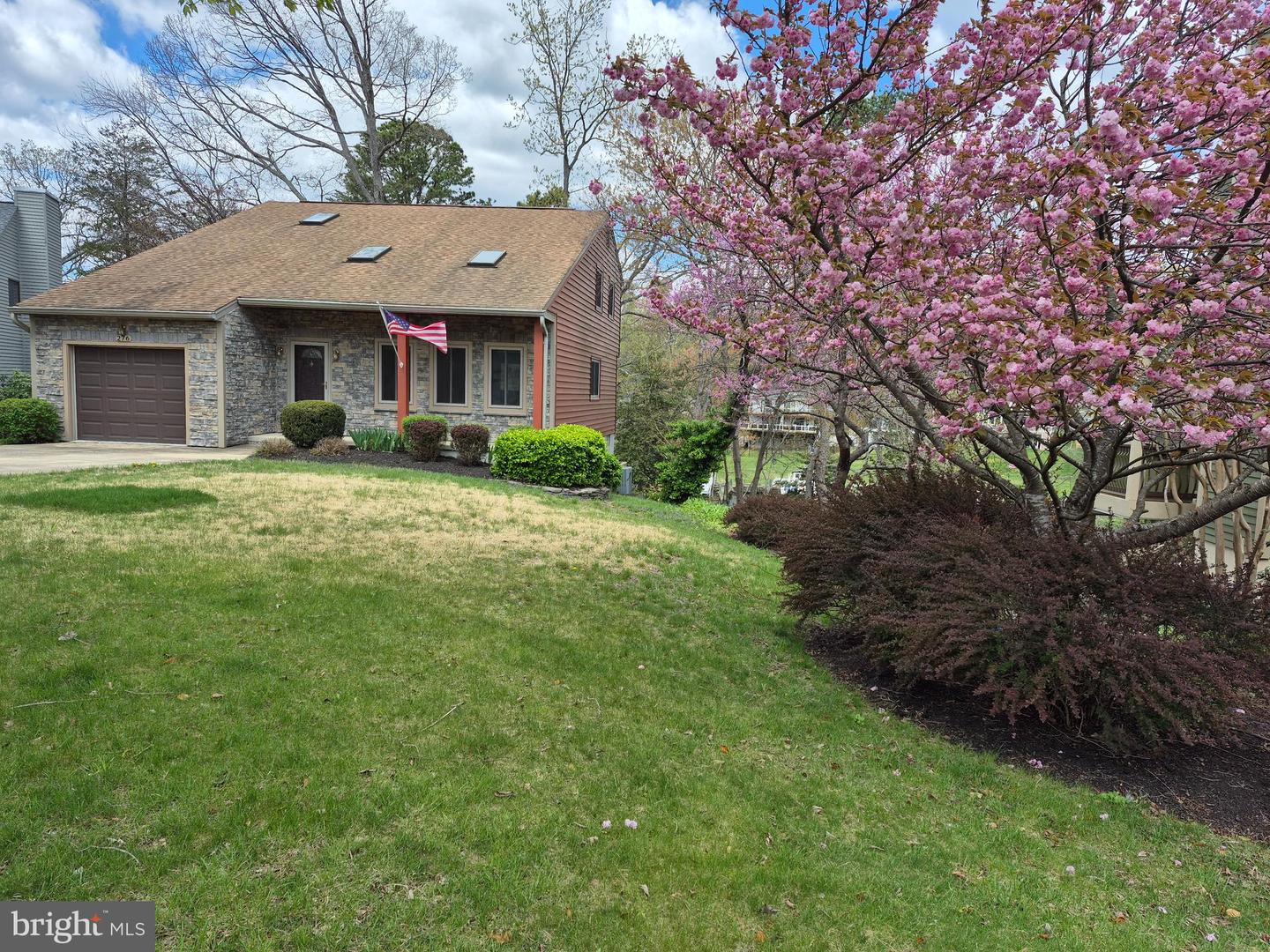 276 Capote Ct W Property Photo