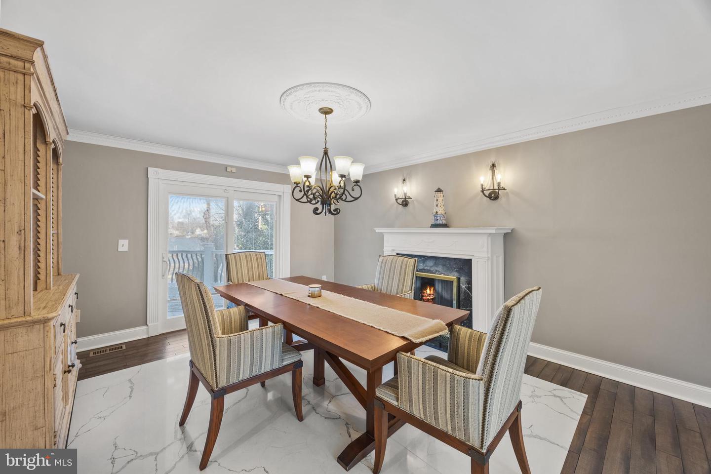 415 Edgewater Rd Property Photo 6