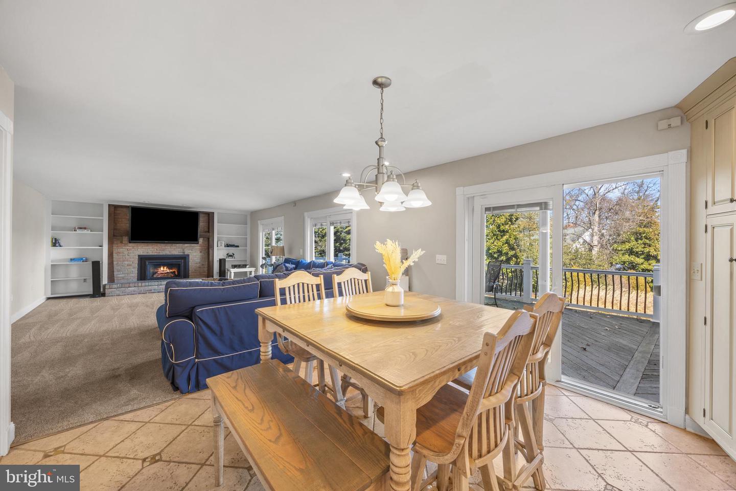 415 Edgewater Rd Property Photo 10