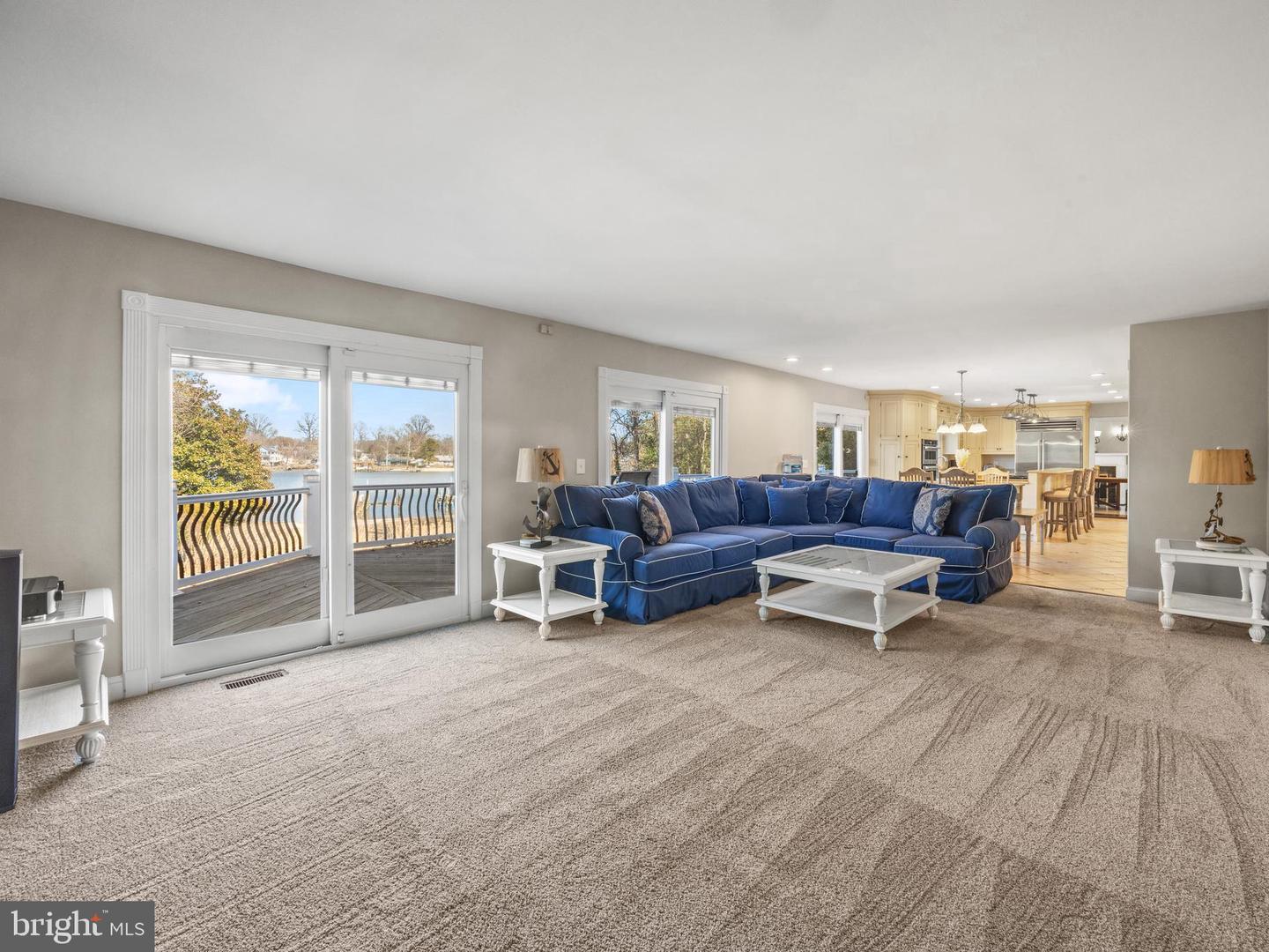 415 Edgewater Rd Property Photo 12