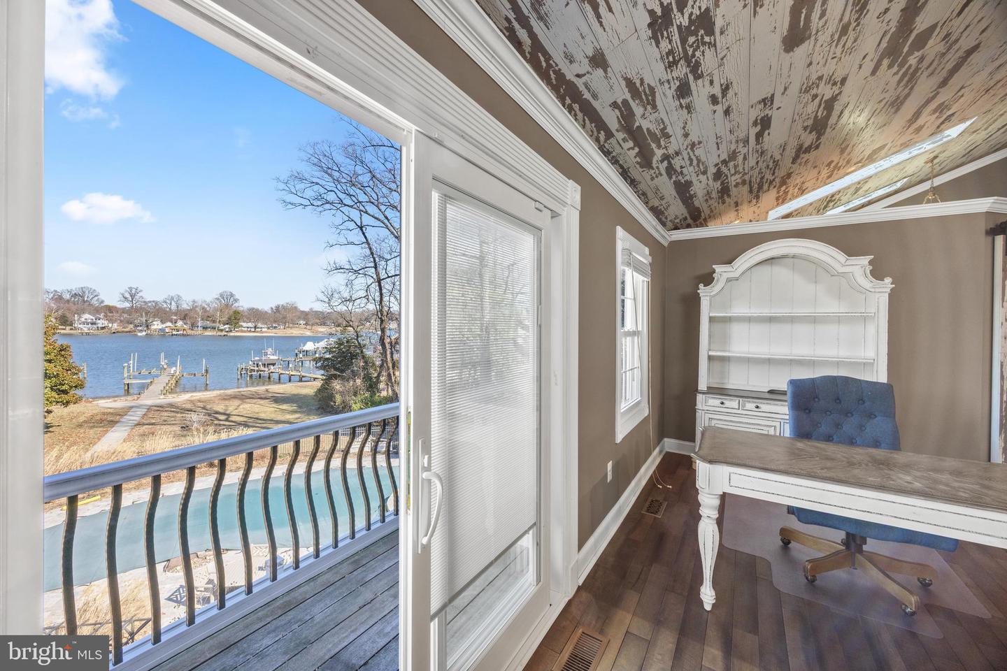 415 Edgewater Rd Property Photo 15