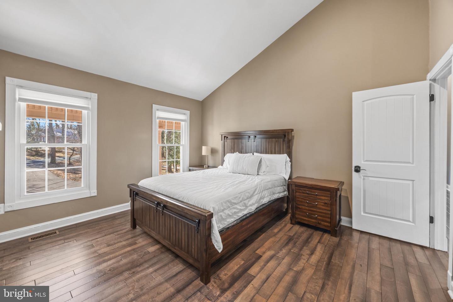 415 Edgewater Rd Property Photo 19