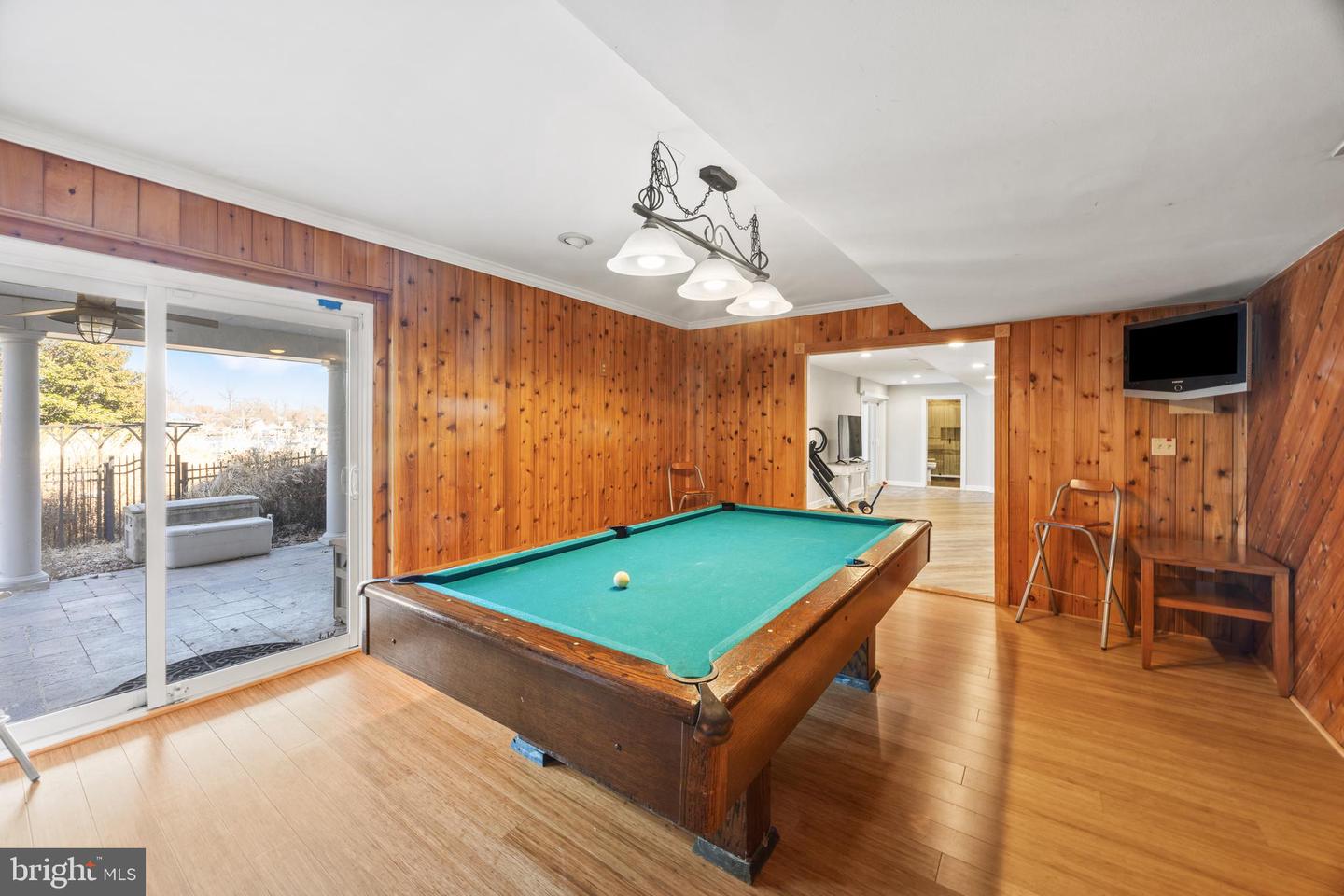 415 Edgewater Rd Property Photo 26