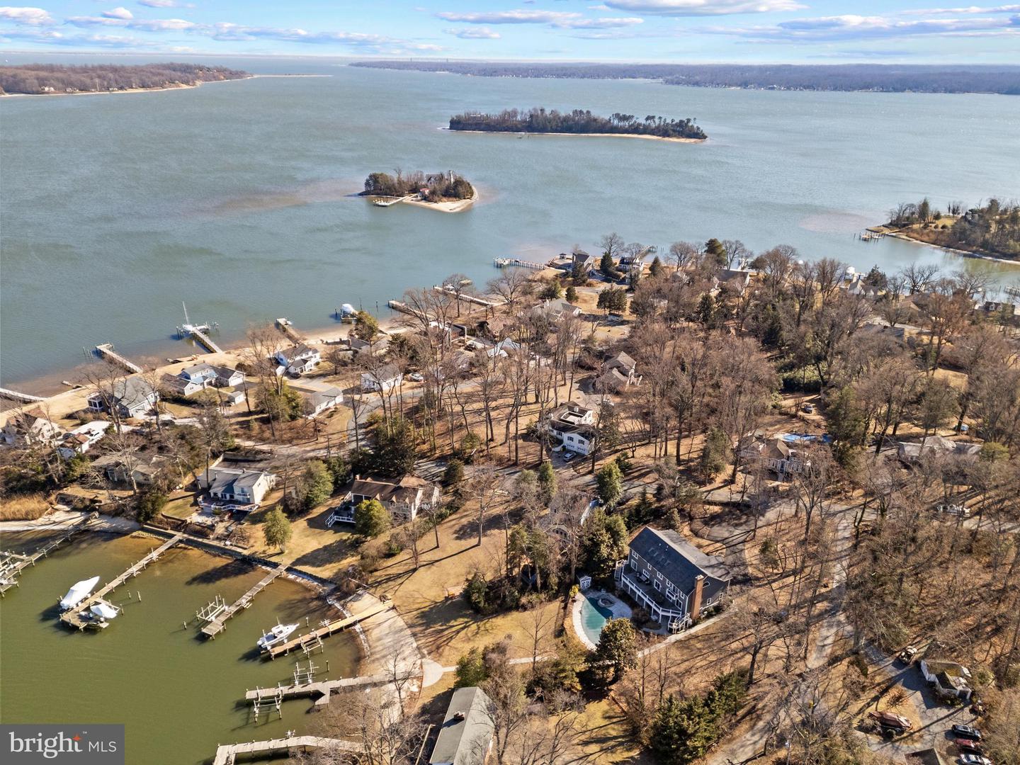 415 Edgewater Rd Property Photo 36